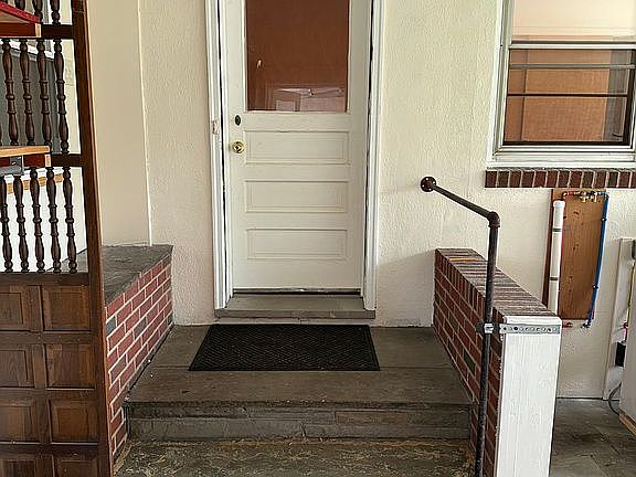 5th image of 802 Westlake St