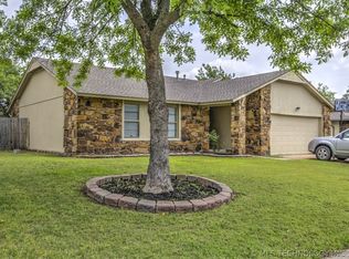 2216 E Wichita St, Broken Arrow, OK 74012