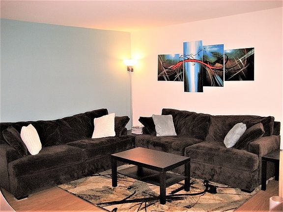 3rd image of 4714 Main St #C