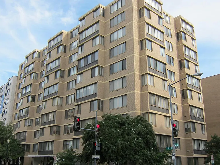 2030 F St NW #407 — Photo 1