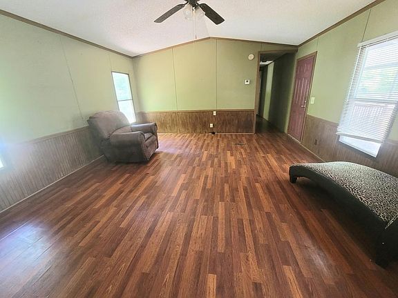 3rd image of 648 County Road 5111
