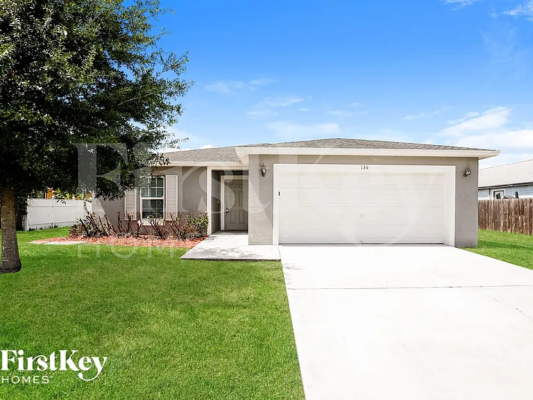 1351 SW Amboy Ave — Photo 1