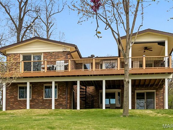 2nd image of 3753 S Lakeshore Dr