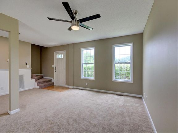 3rd image of 277 Audrea Ln