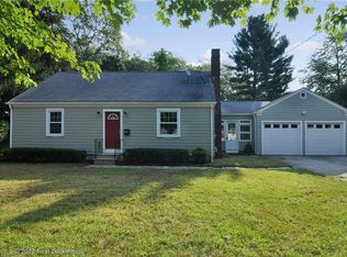 15 Sweet Rd, Smithfield, RI 02917