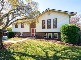 3002 Newbern Dr, Johnson City, TN 37604