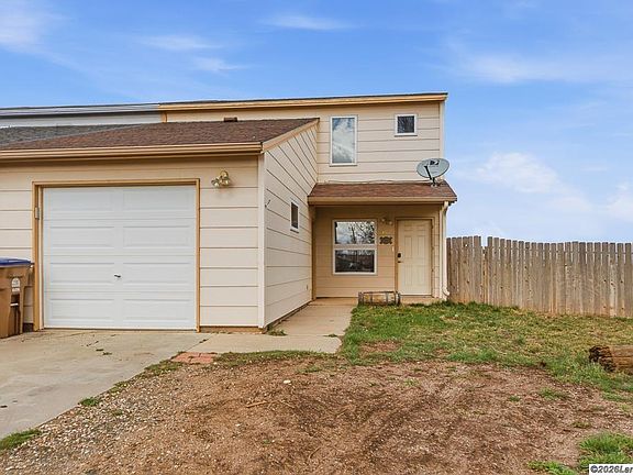 2nd image of 2402 Sunrise Ct