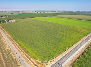 28200 Pfitzer Rd, Gustine, CA 95322