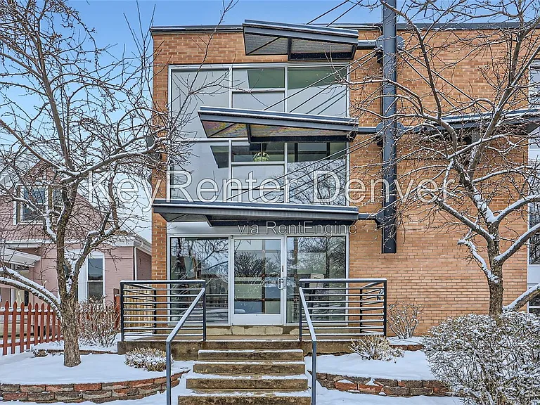 1032 N Clarkson St #307 — Photo 17