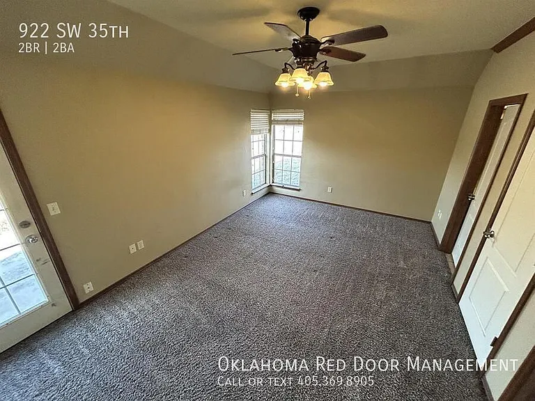 922 SW 35th St — Photo 6