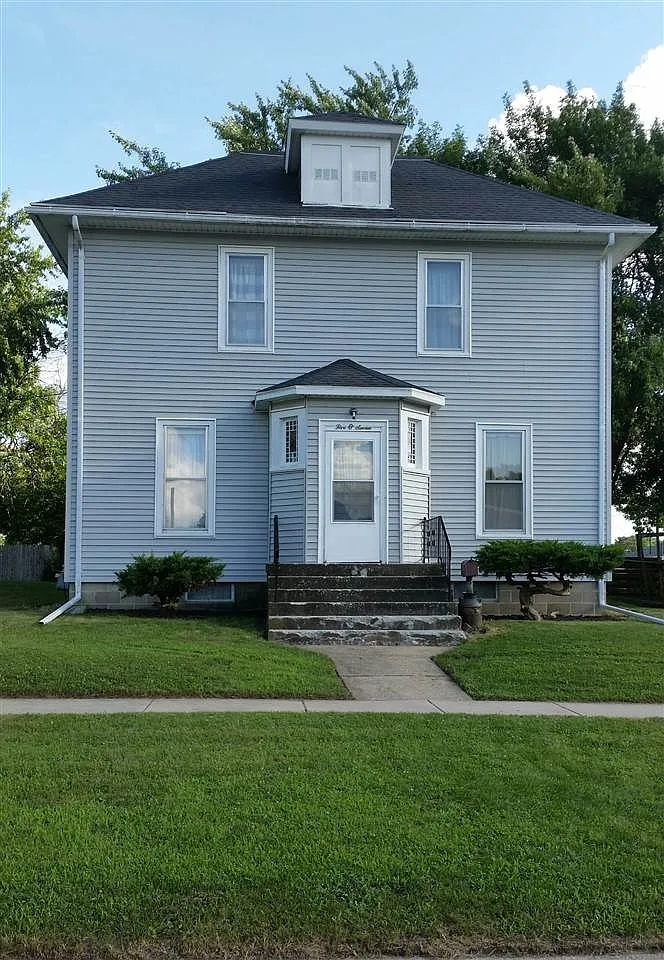 507 4th St NE photo 1