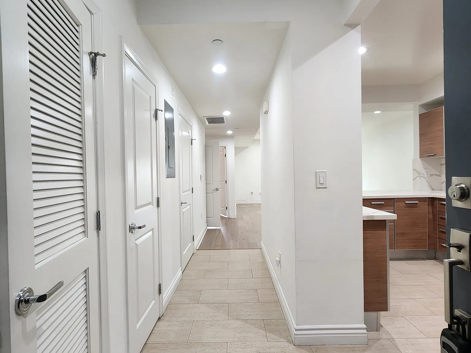 2 bed, 1350 sqft, $4,345 — Photo 1