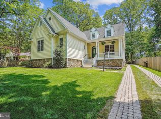 116 Oak St SW, Vienna, VA 22180