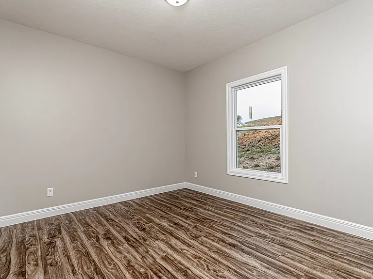 1704 Kenneth Dr — Photo 15