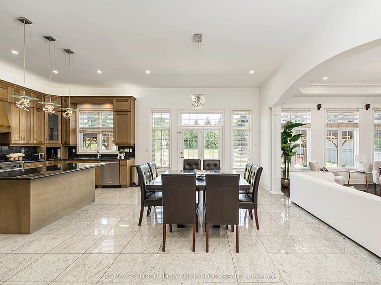 8 Heritage Woods Mnr — Photo 16