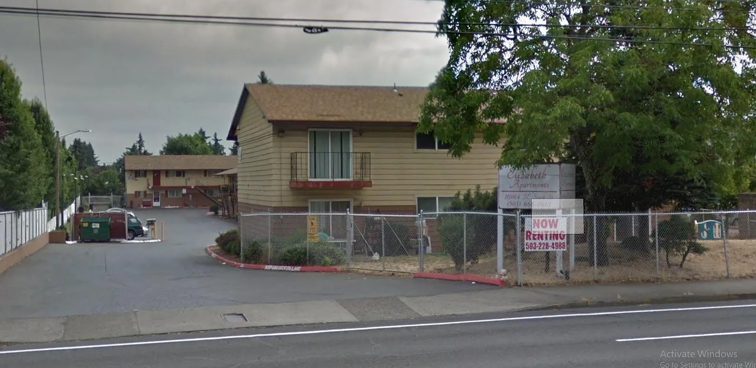 2 bed, 1.5 bath, 900 sqft, $1,350 — Photo 2