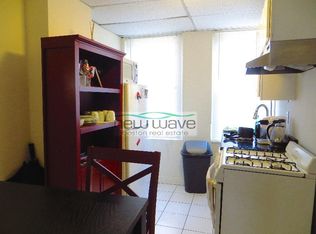 17 Charter St #4, Boston, MA 02113