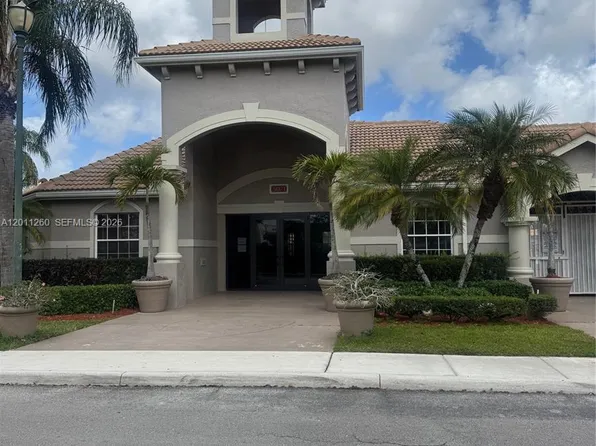 5065 Wiles Rd APT 103, Pompano Beach, FL 33073