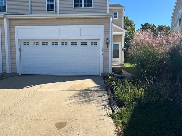 661 Fieldcrest Dr Unit B, South Elgin, IL 60177