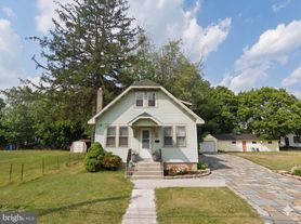 11 Sewell St, Glassboro, NJ