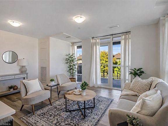 4th image of 461 Green Rd #212