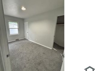 2928 Ridgeway Ave, Rockford, IL 61101