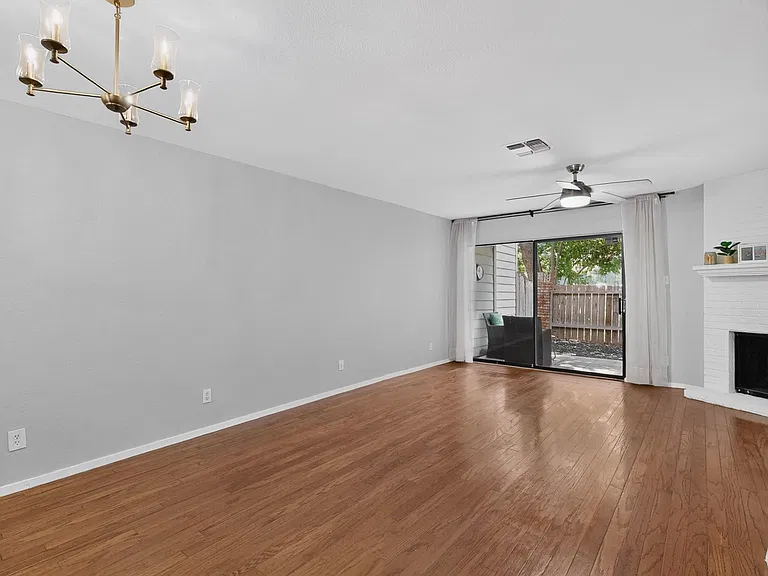 3801 Menchaca Rd #25 — Photo 5