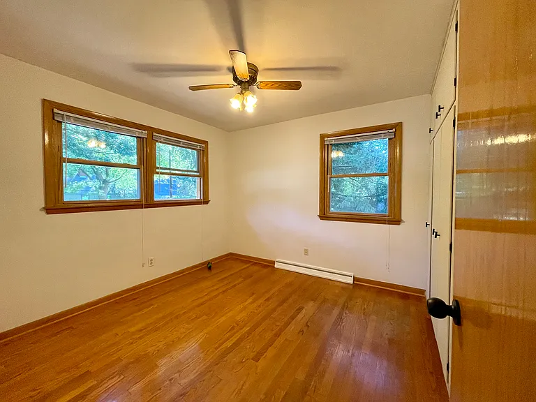 302 N Meadow Ln — Photo 23