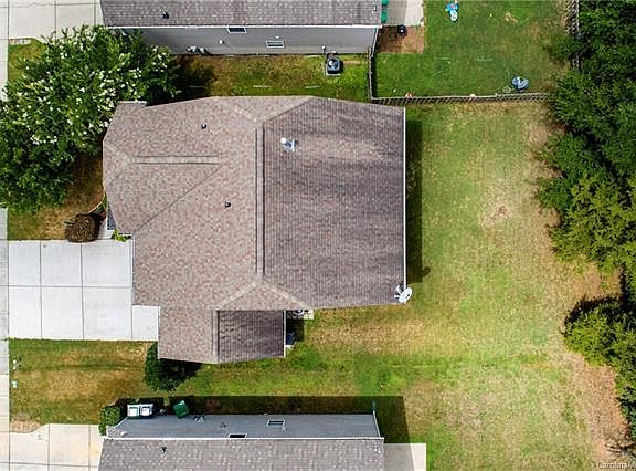 4th image of 15606 Lakepoint Forest Dr