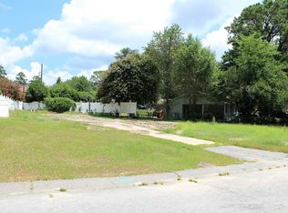 2217 Windsor Dr, Cayce, SC 29033