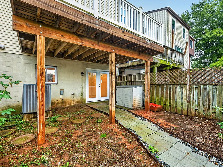 8808 Eureka Ln — Photo 27
