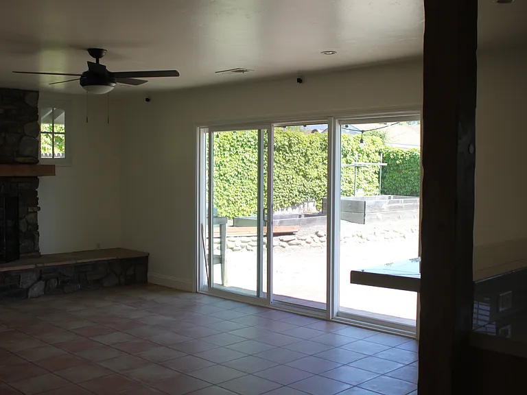 3610 Cerrito St — Photo 23