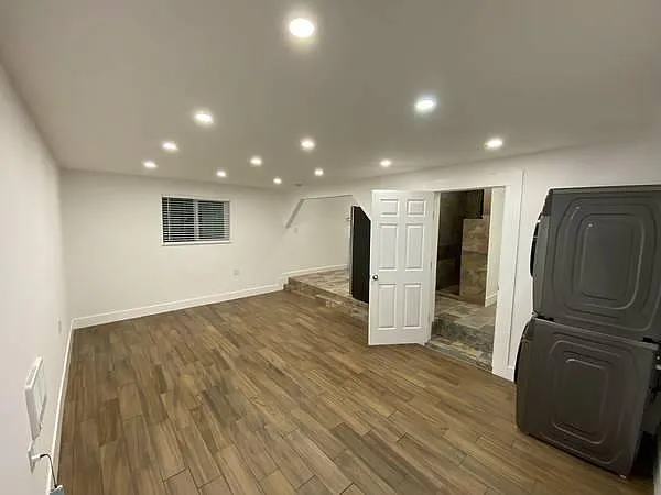 Studio, 500 sqft, $1,575 — Photo 4
