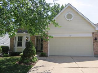 640 Lind Rd, Saint Louis, MO 63125