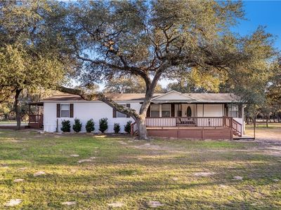 199 County Road 157a, Hallettsville, TX, 77964