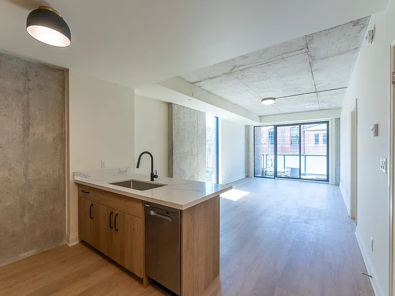 11 Robert St — Photo 14