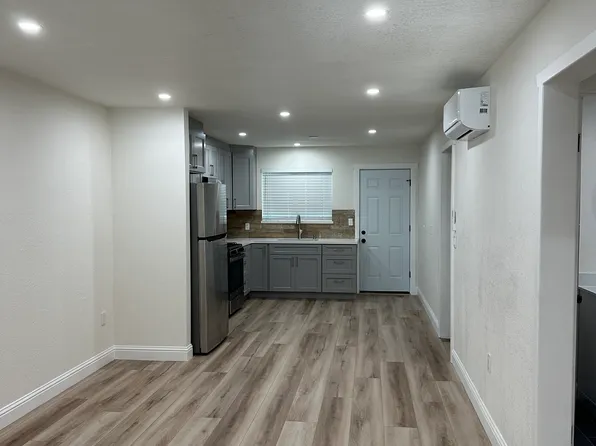 1014 Pine St #2, Napa, CA 94559