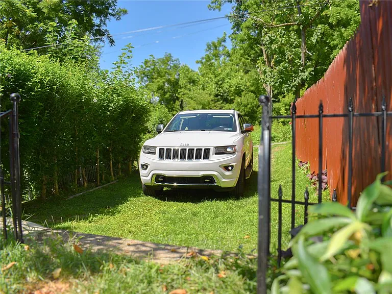 708 Pardee St — Photo 23