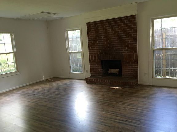 2-year-old laminate floors. 10/16