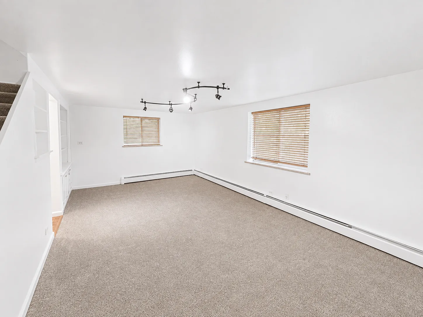 2 bed, 1.5 bath, 1100 sqft, $1,995 — Photo 4
