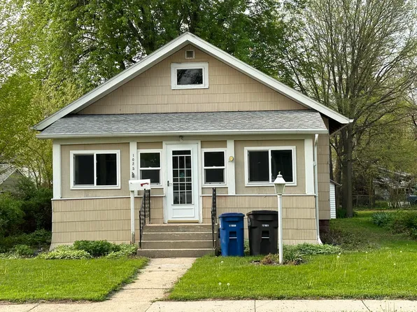 1025 E 3rd Ave, Mitchell, SD 57301