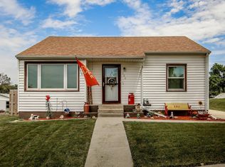 206 Anna St, Garwin, IA 50632
