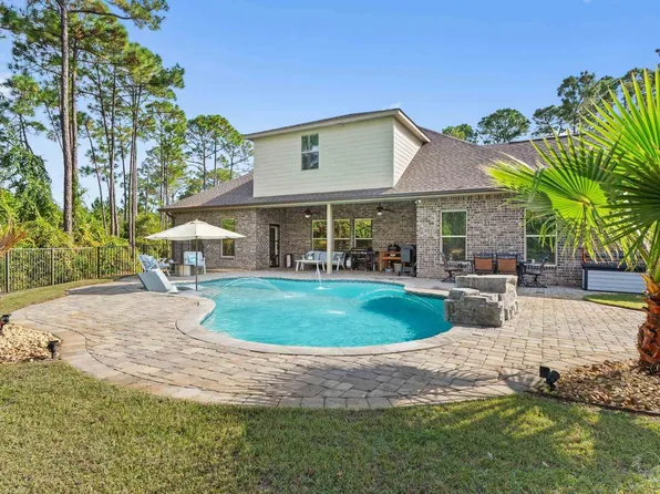 4726 Soundside Dr, Gulf Breeze, FL 32563
