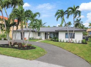 2433 SE 10th St, Pompano Beach, FL 33062