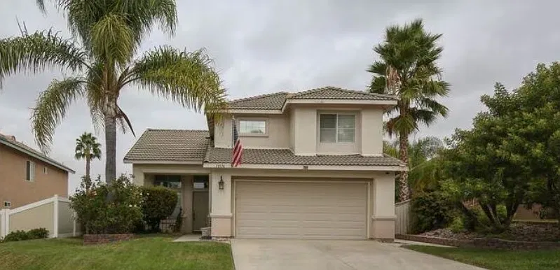 3 bed, 2.5 bath, 1673 sqft, $3,300 — Photo 1