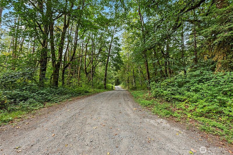 3rd image of 120 184th Avenue Ct NW