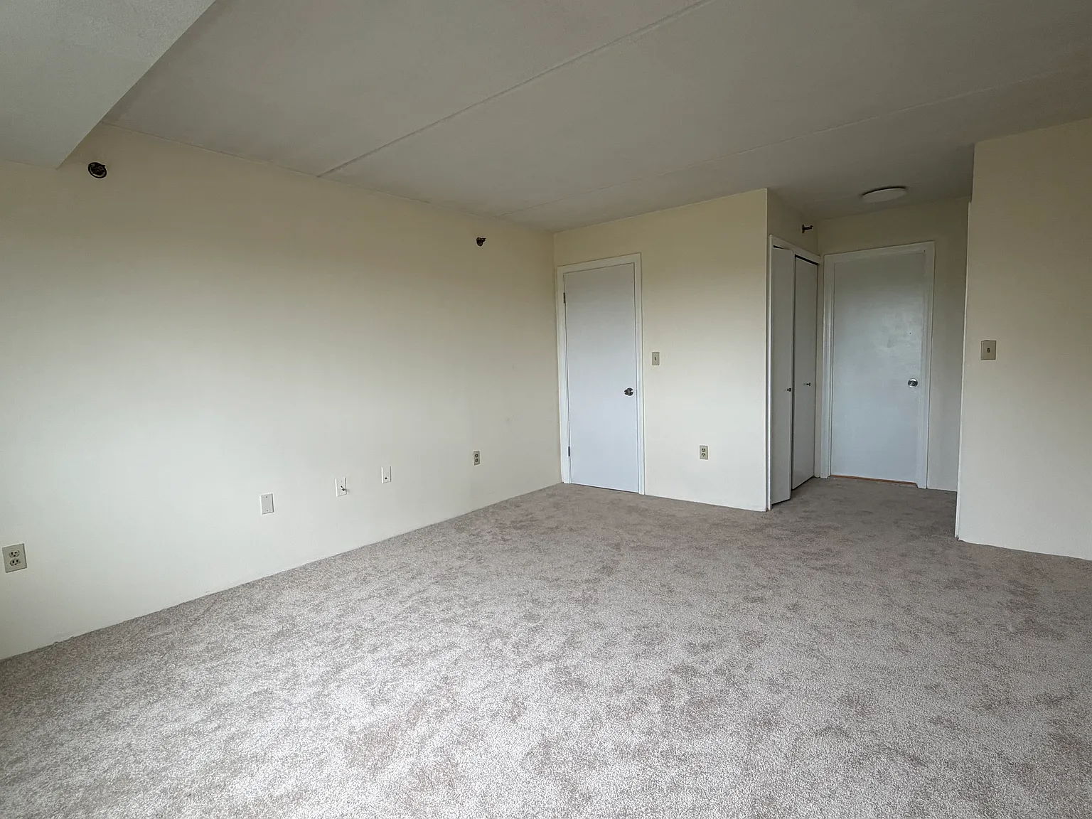 2 bed, 1228 sqft, $3,000 — Photo 4