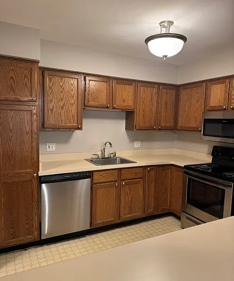 11869 Sycamore Dr #33 — Photo 6