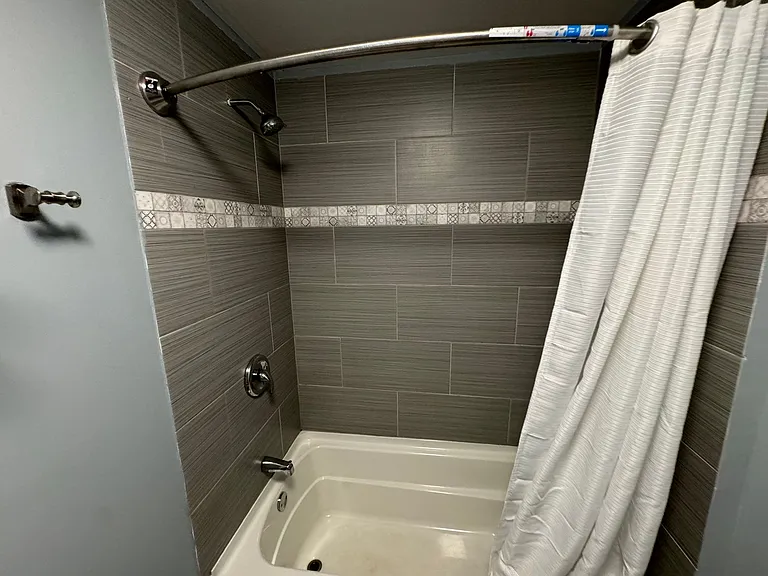 4759 S Paulina St #1 — Photo 5