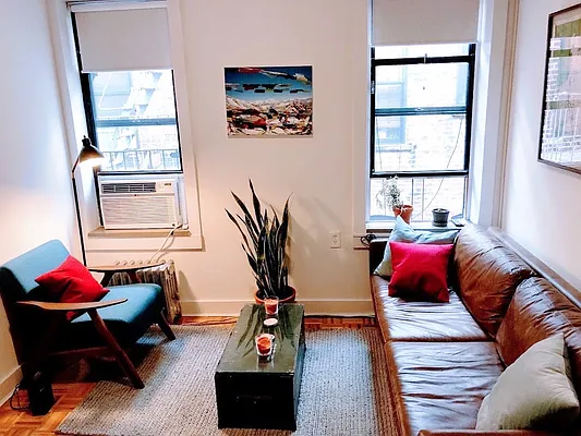 Rented by Bold Marketing | media 13